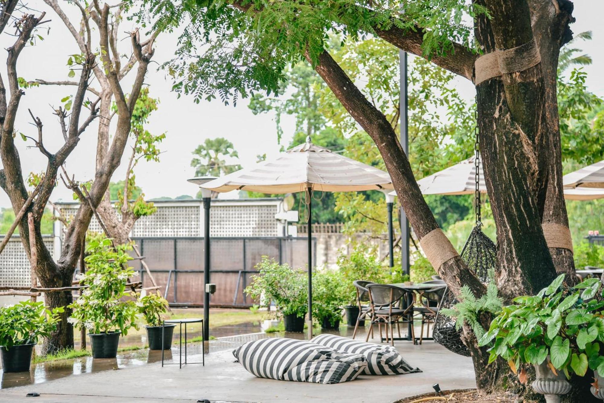 Macchiato Resort Savannakhet Opposite Thai Embassy מראה חיצוני תמונה