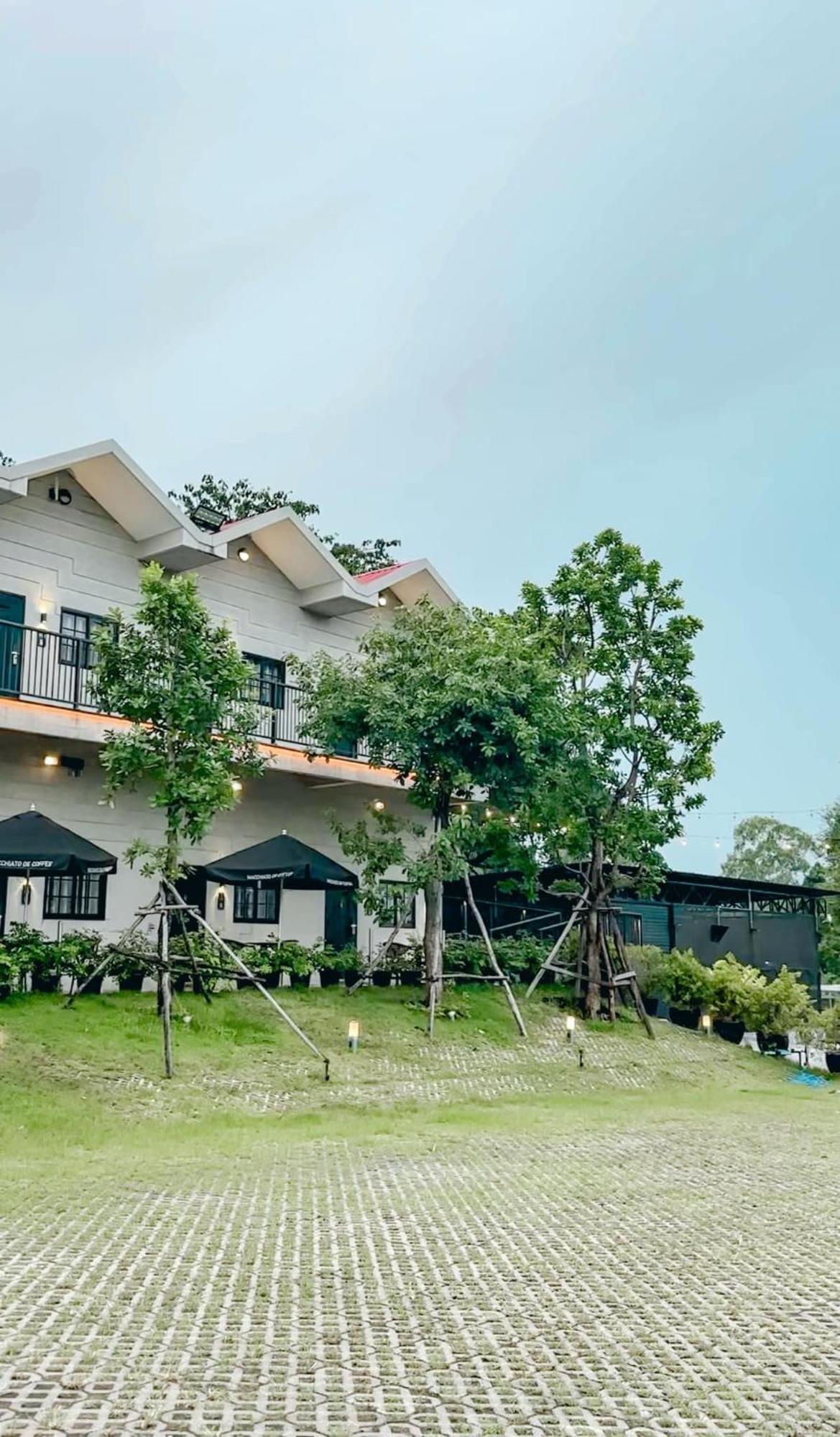 Macchiato Resort Savannakhet Opposite Thai Embassy מראה חיצוני תמונה